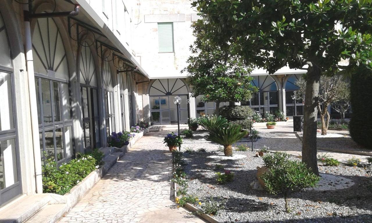 Trullo Dell'Immacolata - Casa Vacanze Gestita Da Suore Сельва-ди-Фазано Экстерьер фото